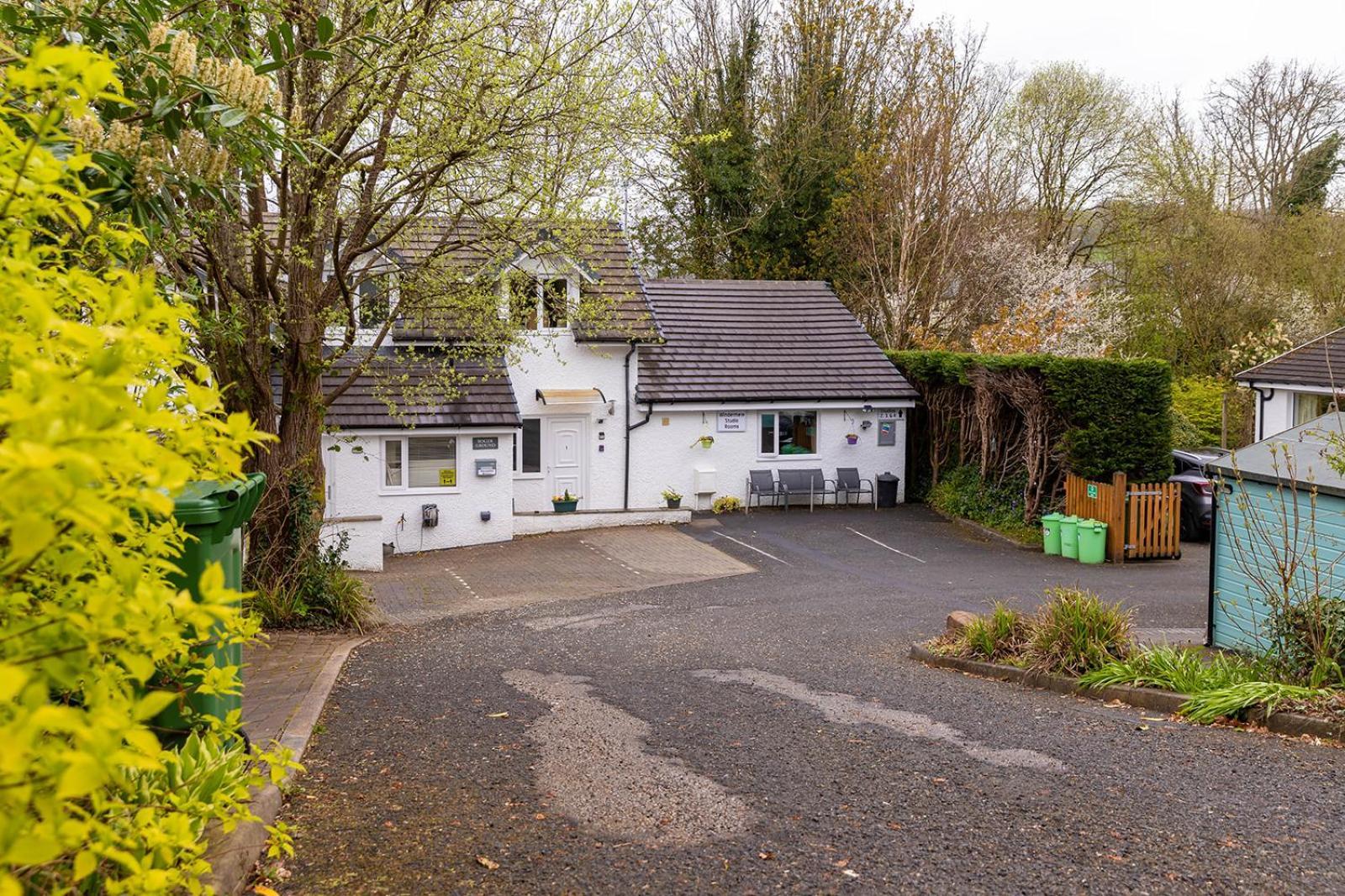 Roger Ground Guest House - With Onsite Car Parking Windermere Kültér fotó